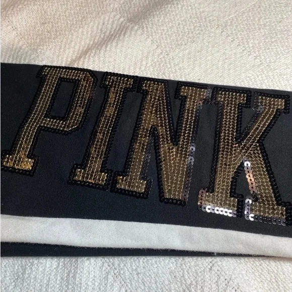 NWT VS PINK BLING SET